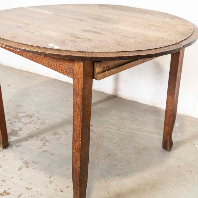 Mesa de comedor circular en roble con detalles de calidad - imagen 3