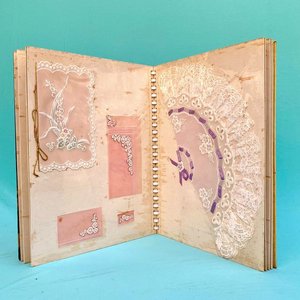 Colección de Tarjetas Artesanales en Pergamino: Casamiento y 15 Años - imagen 5