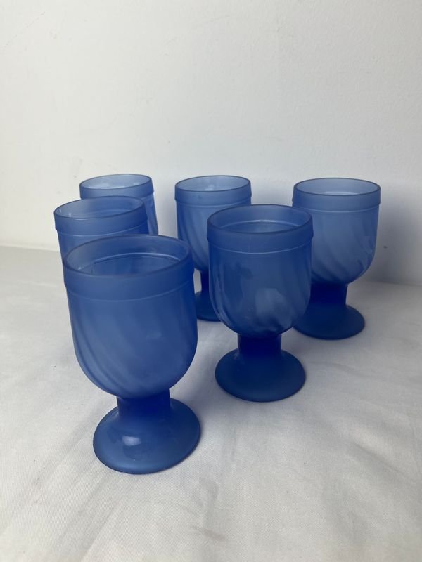 Copas de cristal azul - imagen 4