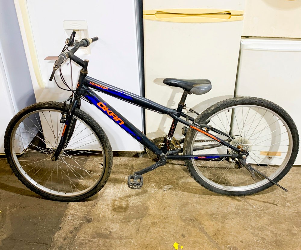 Lote anterior: Bicicleta azul y negra de buena condición