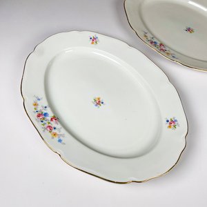 Dos Bandejas Ovales de Porcelana Checa con Decoración Floral y Borde Dorado - imagen 3