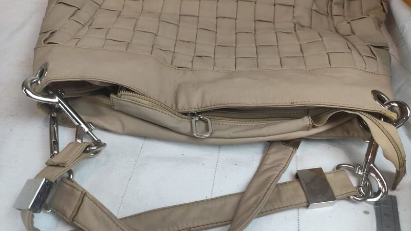 Item 877417 - Image 1