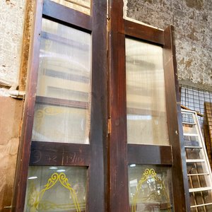 Dos Puertas Dobles de Madera y Vidrio con Diseño - imagen 3
