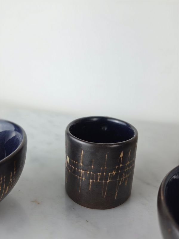Piezas en cerámica de taller con detalles ornamentales - imagen 3