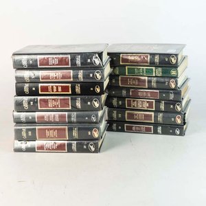 Lote siguiente: 14 Libros de Agatha Christie, Tapa Dura