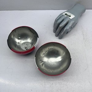 Lata Decorativa Coca-Cola Forma Pelota de Fútbol - imagen 3