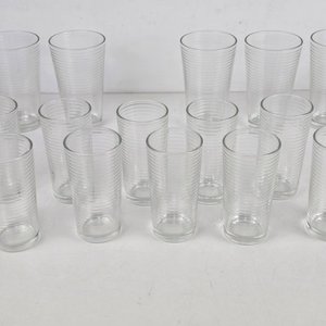 Juego de Vasos de Vidrio Rayado Modernos - imagen 4
