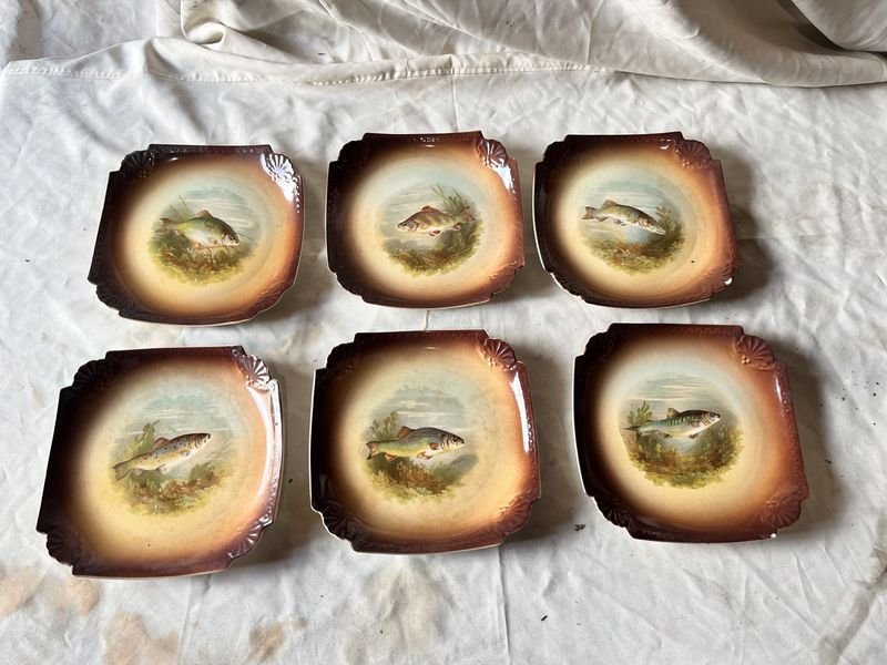 Lote anterior: Platos alemanes con peces decorativos