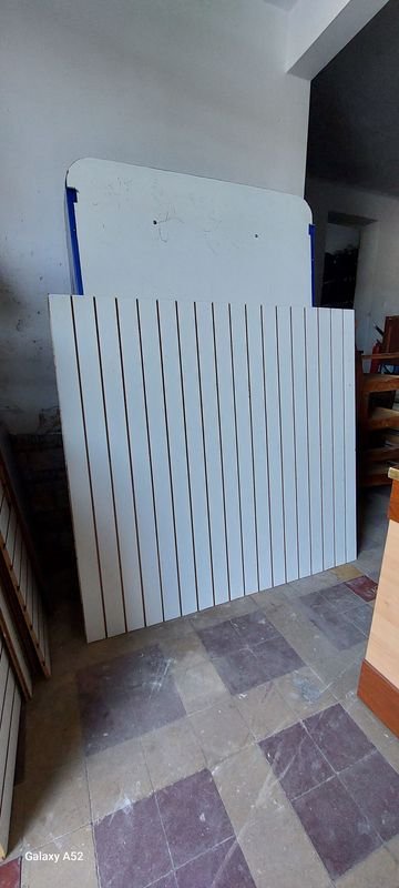 Lote anterior: Panel ranurado de madera blanca