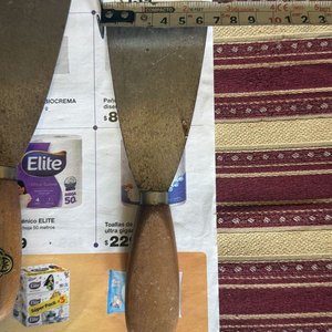 Lote de 5 Espátulas con Hoja de Metal y Mango de Madera - imagen 8