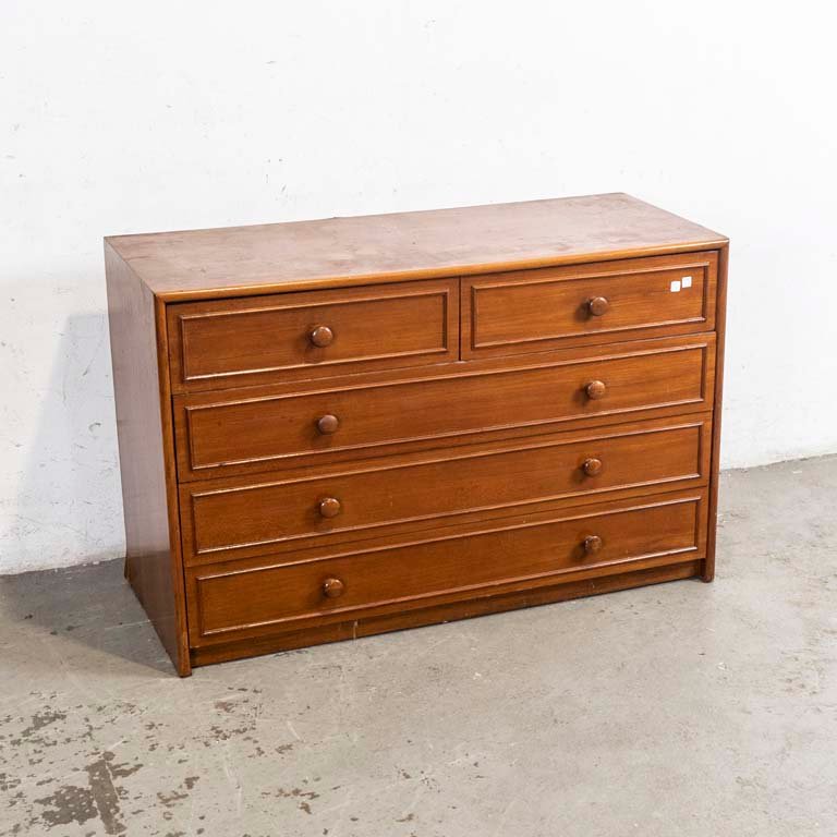 Lote siguiente: Cómoda baja con cinco cajones para decorar tu hogar