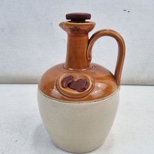 Lote anterior: Antigua Botella Jarra Gres "Ye Monks Whisky Edinburgh" Donald Fisher