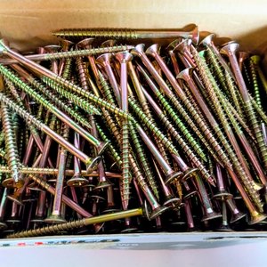 Lote siguiente: 1000 Tornillos para madera 6 x 90