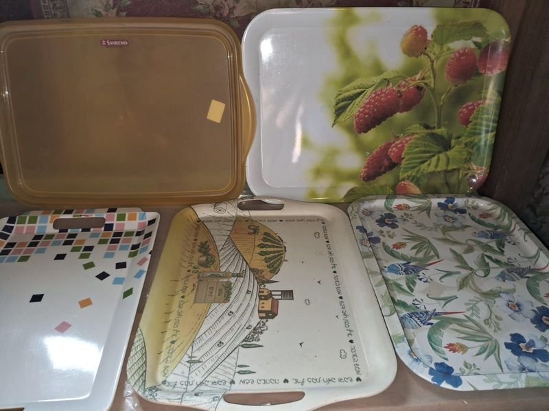 Lotes de bandejas de melamina rectangulares con diseños variados - imagen 3
