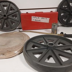 Lote anterior: Valija Roja Metálica con Soplete, Ruedas y Cable