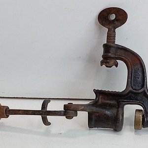 Antiguo Cargador de Cartuchos de Metal y Madera - imagen 1