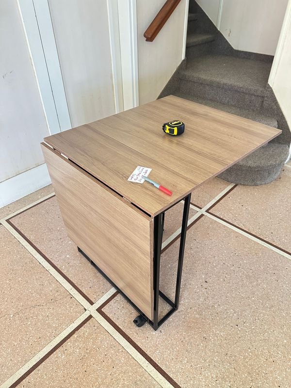 Mesa auxiliar de camping con almacenamiento y decoración - imagen 6
