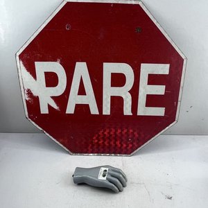 Lote siguiente: Cartel de Señalización "PARE" Octogonal Metálico 65cm