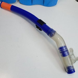 Kit de Snorkel: Cuchillo Muela, Patas de Rana Cressi Frog, Máscara y Tubo - imagen 13