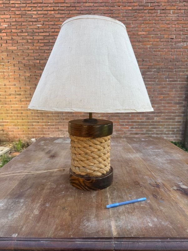 Lámpara Velador Rústica con Cuerda y Madera