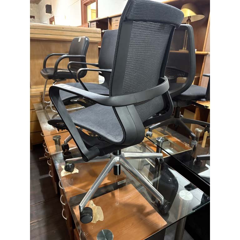 Item 2104694 - Image 1