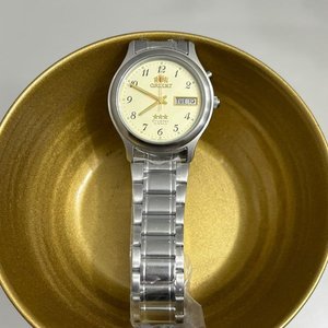 Reloj Orient 3 Estrellas Automático Acero Inoxidable Esfera Dorada - imagen 2