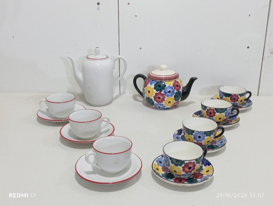Juego de Té/Café de Loza y Cerámica Alemana y Olmos