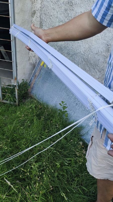 Item 880501 - Image 1