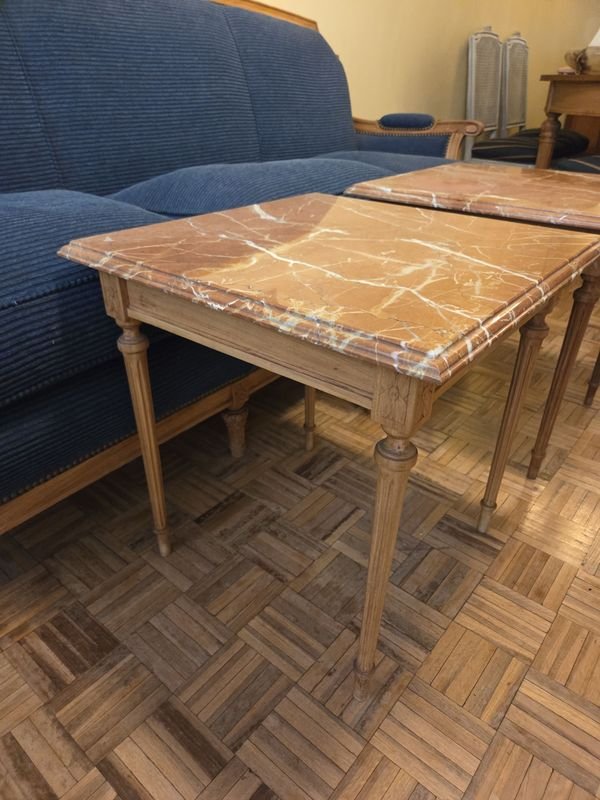 Mesa lateral Luis XVI con tapa de mármol en excelente estado - imagen 4