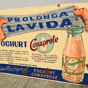 Lote anterior: Cartel de Chapa Decorativo "Conaprole Yoghourt" 28x19 cm