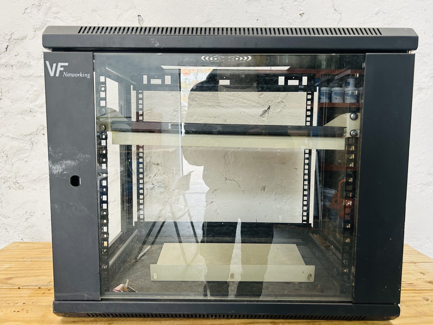 Lote #096 – Gabinete de chapa – 60x45x50cm