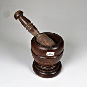 Mortero de Madera con Mazo Antiguo - imagen 2