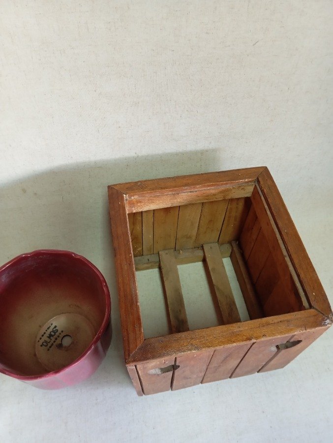 Macetero de madera y maceta de loza Olmos - imagen 6