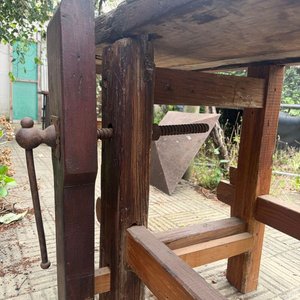 Banco de Trabajo de Carpintero Antiguo de Hierro y Madera Maciza - imagen 18