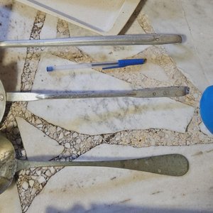 Lote de Utensilios de Cocina: Cucharones, Budinera y Más - imagen 4