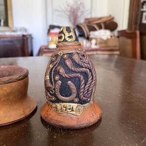 Mate y Posa Mate de Madera con Motivos Criollos y Gauchos - imagen 8