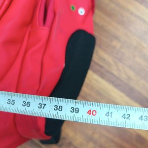 Mochila Roja Ferrari y Bolsos de Viaje Lufthansa - imagen 7