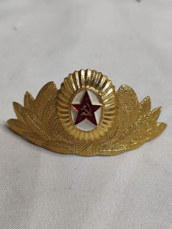 Insignia de la ex Unión Soviética en aluminio anodizado y esmalte - imagen 4