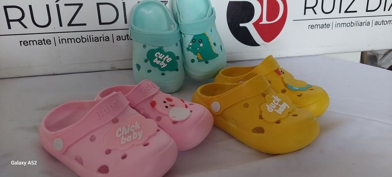 Zapatillas para bebés en venta - imagen 5