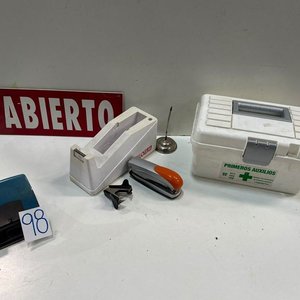 Set de Oficina: Engrampadora, Porta Cinta, Perforadora y Botiquín - imagen 2