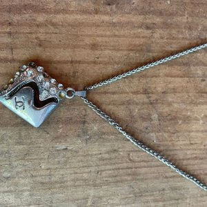 Lote de Cadenas y Adorno con Incrustaciones de Piedras - imagen 3