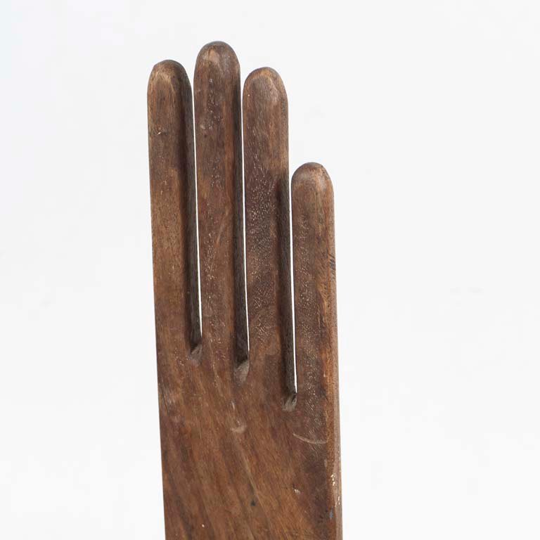 Molde de madera para guantes - imagen 2