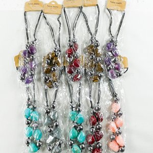 Diez Collares con Cuentas de Colores y Dijes Metálicos - imagen 2