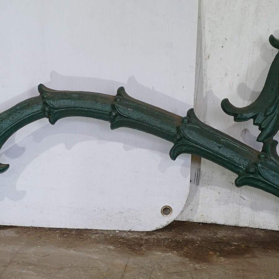 Brazo de farol antiguo en hierro fundido - imagen 9