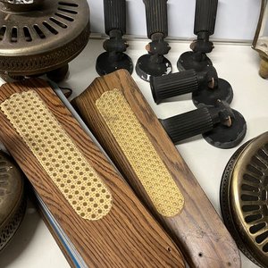 Lote de 3 Ventiladores de Techo para Armar con 12 Tulipias de Vidrio y Apliques de Luz - imagen 7