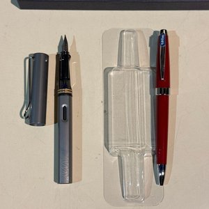 Set de Lapiceras Cross y Lamy Estilo Pluma - imagen 3
