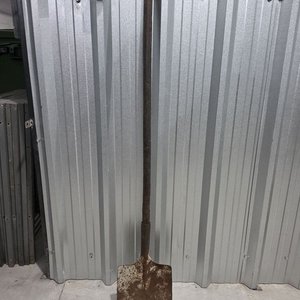 Lote de Herramientas de Jardín y Trabajo: Palas, Serrucho, Guadaña y Rastrillo - imagen 6
