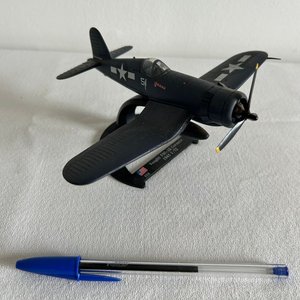 Maqueta Vought F4U Corsair 1/72 Segunda Guerra Mundial Coleccionable - imagen 2