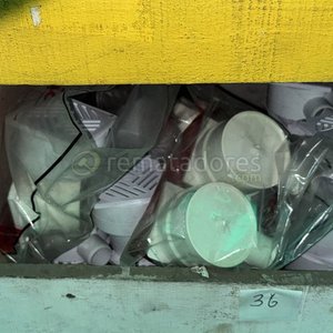 Lote siguiente: Lote de Accesorios de Plomería y Desagüe