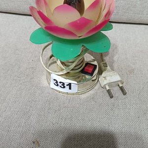 Lote anterior: Lámpara Decorativa Multicolor en Forma de Flor